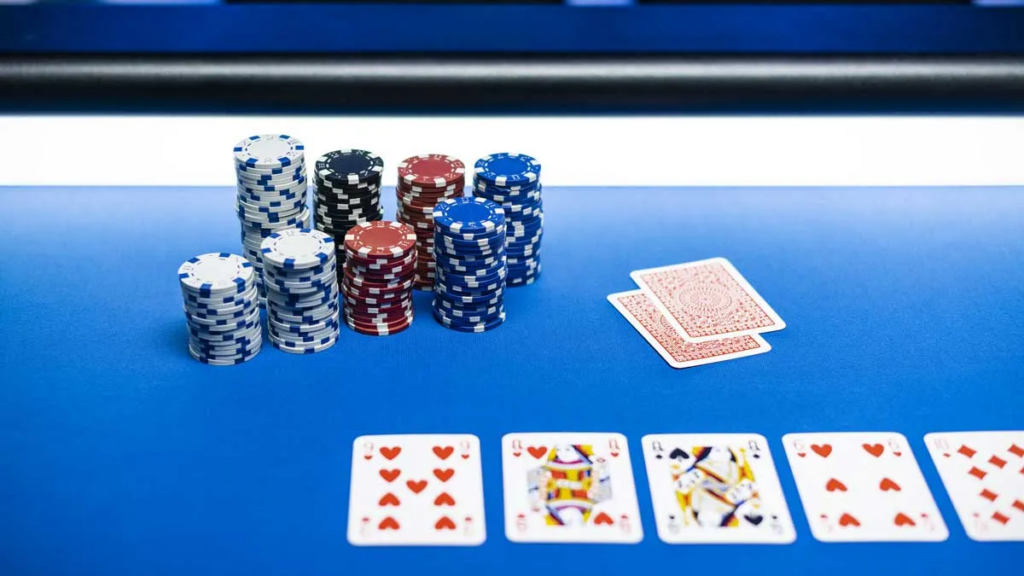 Hướng Dẫn Chơi Bài Poker Iwinclub – Từ A Đến Z Cho Người Mới 7 image 17